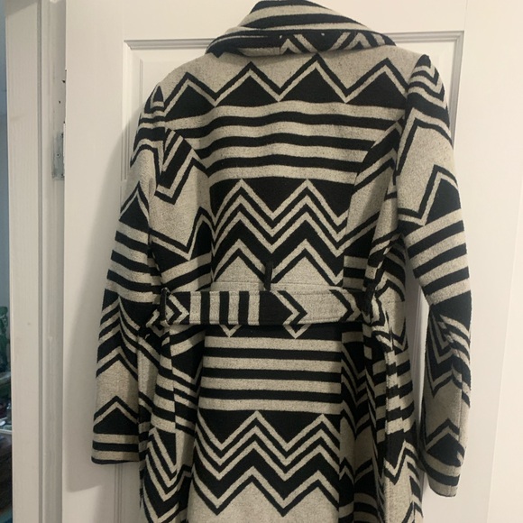 Jack Coat 🧥 - Picture 3 of 4